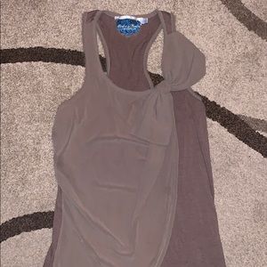Vera wang bow sleeveless top!